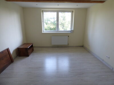 Stobno obiekt 430 m2 na działce 4000 m2