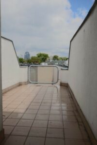 Centrum, lokal biurowy 100m2, cena 2500 netto
