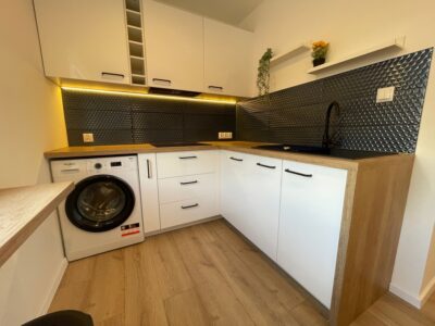 2 pokoje z balkonem po remoncie na Pomorzanach