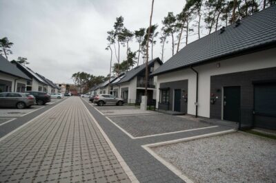 Apartament, pow. 62m2, 3 pokoje, ogródek, parking.