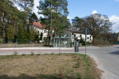 Bartoszewo Dom - lokal na dużej działce