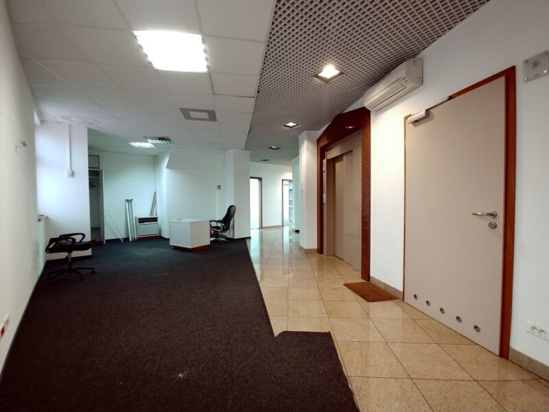 Lokal 150/600m2, serce miasta 70zł/1m2 + vat