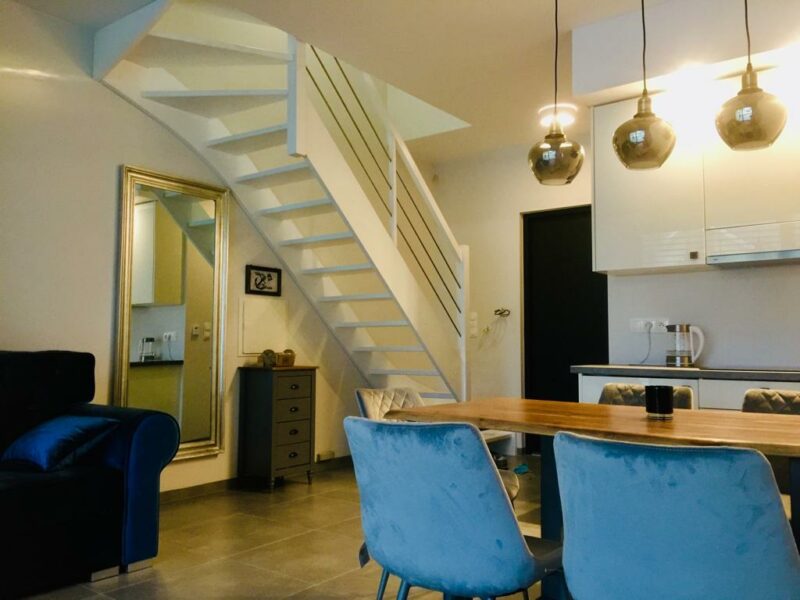 apartament nad morzem z basenem