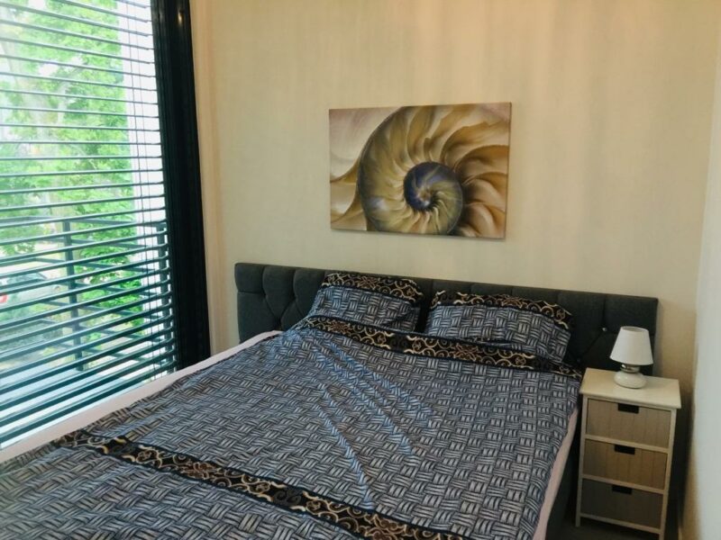 apartament nad morzem z basenem