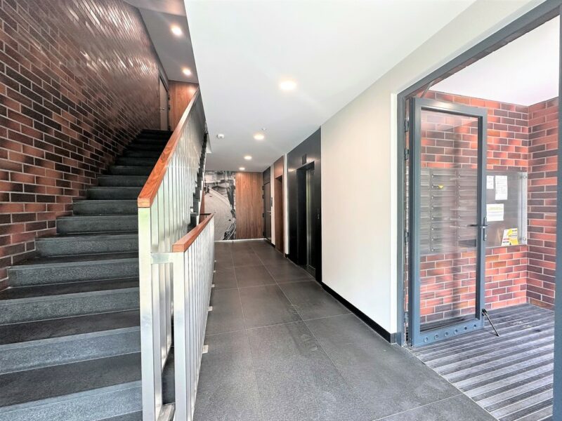 Ekskluzywny apartament taras i balkon Warszewo!