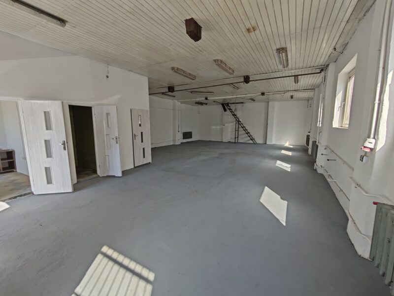 Hala magazynowo-produkcyjna+socjal. 130m2