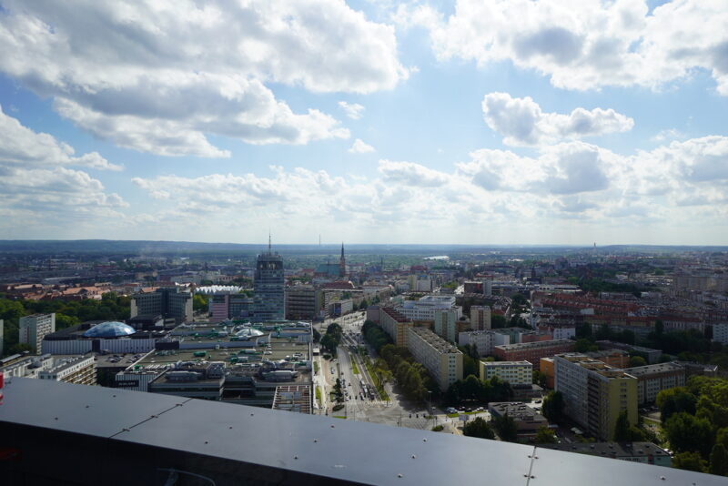 HANZA TOWER / 3 POK. / TARAS / 52M