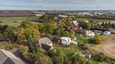 Warzymice działka 1356 m2, dom 178 m2, bud. gosp.
