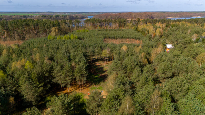 Promocja! Działki nad jeziorem z WZ i mediami!