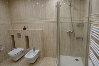 Budynek mieszkalny, 641,5 m2 działka 1503 m2