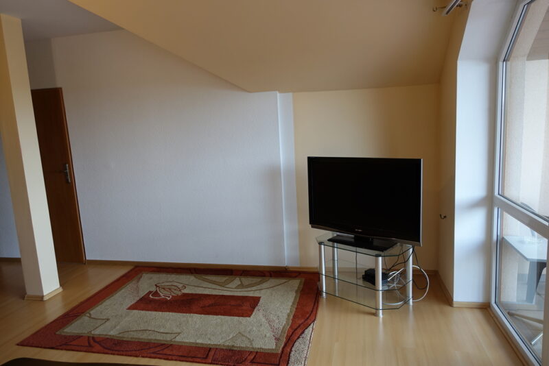 Budynek mieszkalny, 641,5 m2 działka 1503 m2
