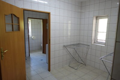 Budynek mieszkalny, 641,5 m2 działka 1503 m2