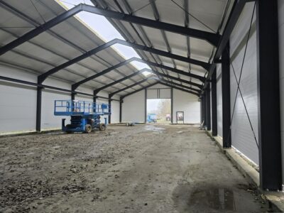 Hala w budowie 525 m2 na działce 1,65 ha Kozielice