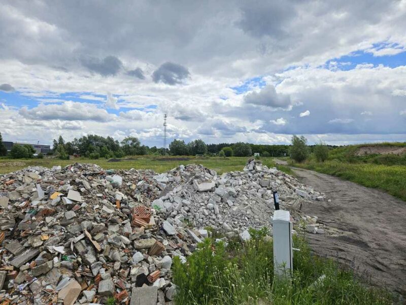 Działka inwestycyjna pod zabudowę usługową!