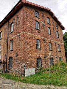 Zabytkowy młyn wodny z 1908 roku po renowacji