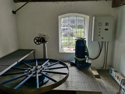 Zabytkowy młyn wodny z 1908 roku po renowacji