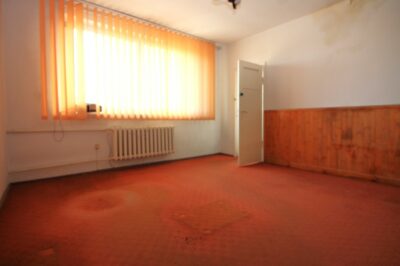 Nowa cena-Budynek z pięcioma lokalami mieszkalnymi
