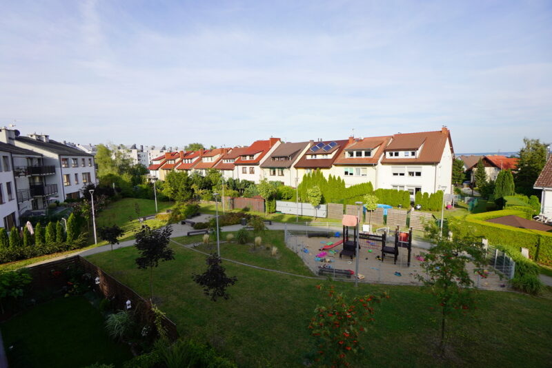 2 pokoje z balkonem w spokojnej okolicy Warszewa