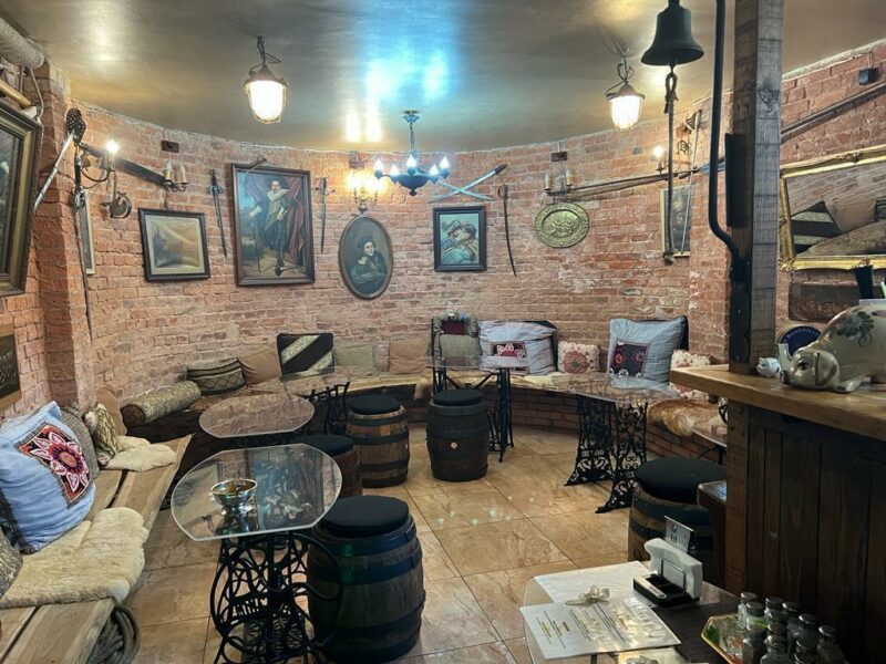 Hotel, Restauracja-Obiekt Komercyjny Police