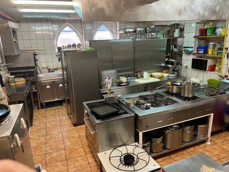 Hotel, Restauracja-Obiekt Komercyjny Police