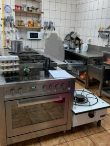 Hotel, Restauracja-Obiekt Komercyjny Police