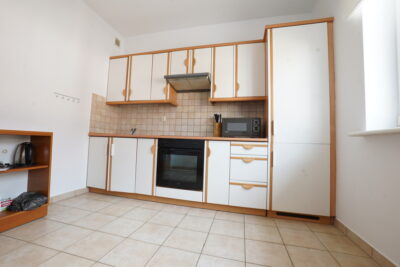Na wynajem - 2 pokoje, bezczynszowe, Warszewo