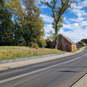 Dom z czerwonej cegły