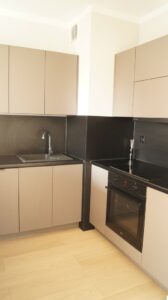 Nowoczesne Mieszkanie z Balkonem I windą