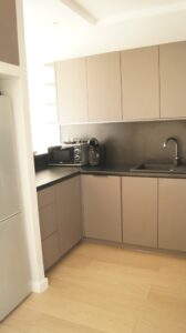 Nowoczesne Mieszkanie z Balkonem I windą