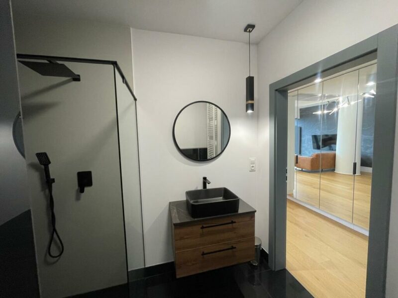 Na wynajem luksusowy apartament w centrum.