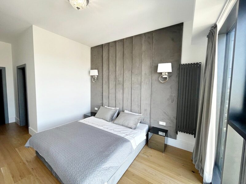 Na wynajem luksusowy apartament w centrum.