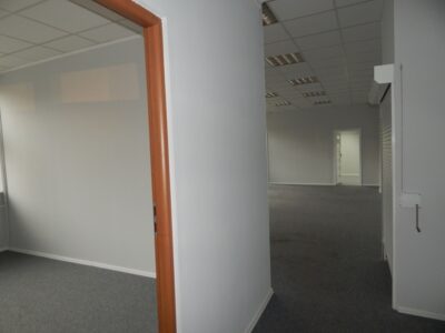 Wynajem obiekt biurowo-magazynowy 562m2