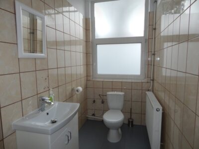 Wynajem obiekt biurowo-magazynowy 562m2