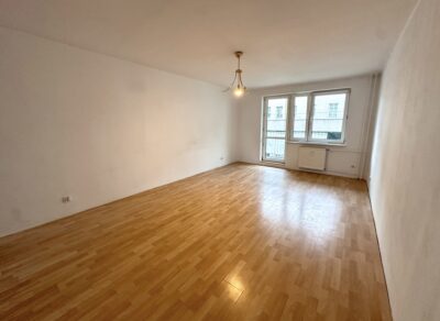 2 pokoje+oddzielna kuchnia-GARAŻ, BALKON, PIWNICA