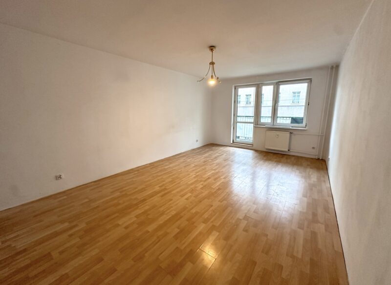 2 pokoje+oddzielna kuchnia-GARAŻ, BALKON, PIWNICA