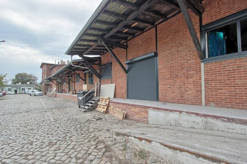 Lokal użytkowy + magazyn w Centrum