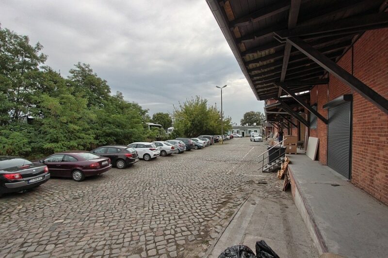 Lokal użytkowy + magazyn w Centrum