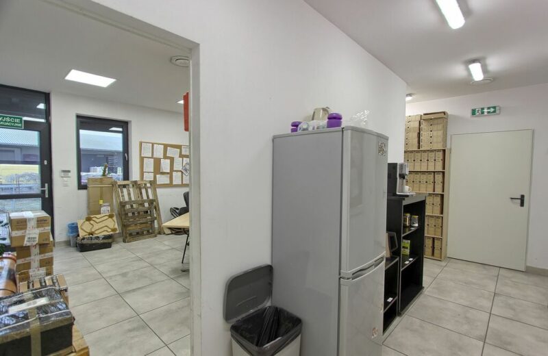 Lokal użytkowy + magazyn w Centrum