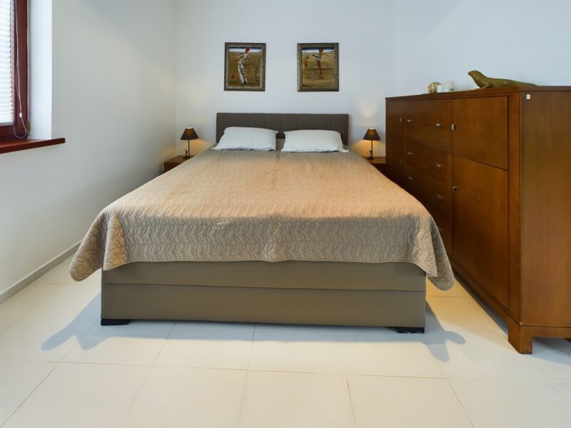 Apartament z tarasem i jacuzzi przy lesie
