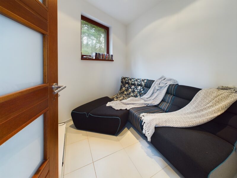 Apartament z tarasem i jacuzzi przy lesie
