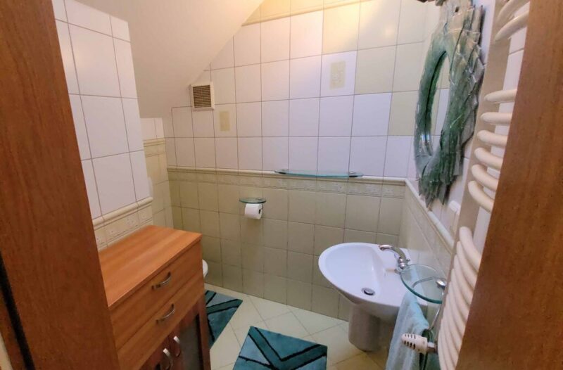 Piękny dom na Osowie z lokalem użytkowym
