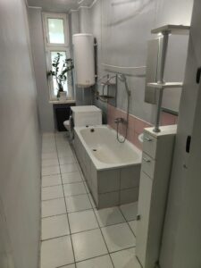Na sprzedaż 4 pok.z balkonem na pierwszym piętrze.