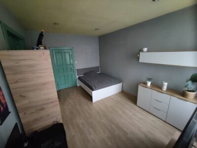 Na sprzedaż 4 pok.z balkonem na pierwszym piętrze.