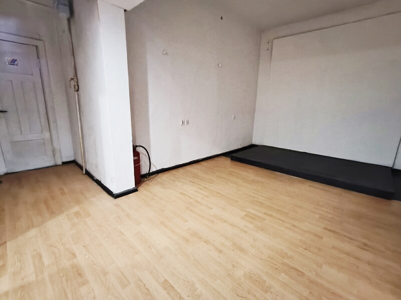 Nowa cena -lokal narożny o pow. 60,62 m2 z witryną