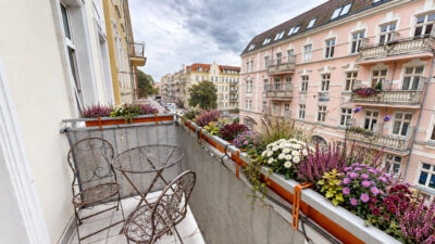 Centrum! 3 pokoje, balkon, osobna kuchnia!