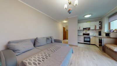 Dwupokojowy apartament z ogródkiem i parkingiem.