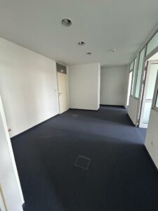 Lokal w biurowcu- 227 m2 - wynajem w Centrum