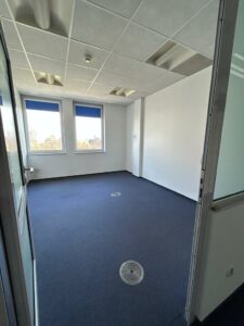 Lokal w biurowcu- 227 m2 - wynajem w Centrum