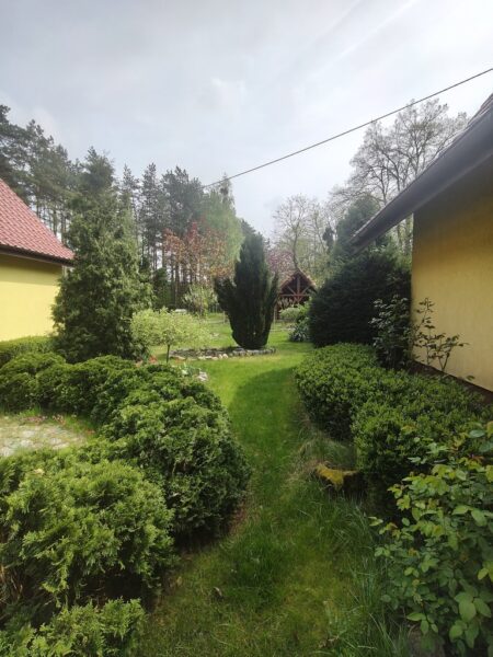 DOM WOLNOSTOJĄCY W UROKLIWYM MIEJSCU.