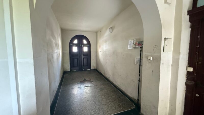 Lokal biurowy na I piętrze w ładnej kamienicy